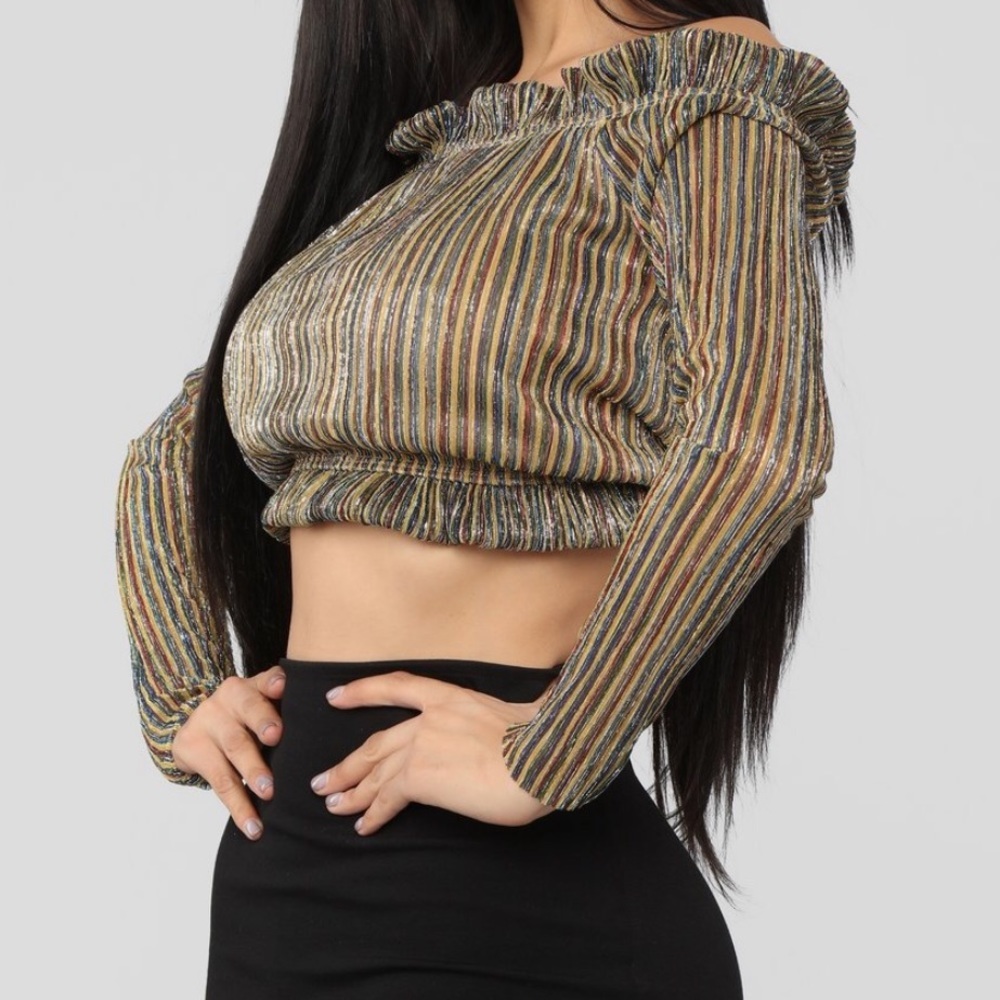Fashion Nova Crop Top - Picture 4 of 4